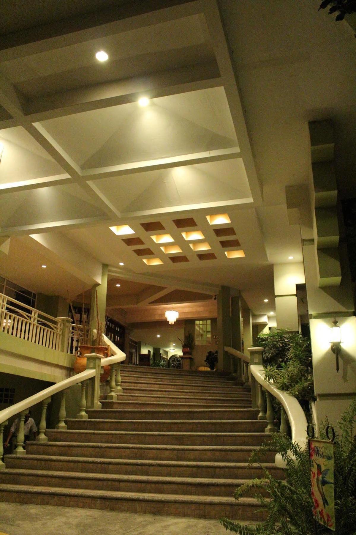 Boutique Hotel La Cordillera 圣佩德罗苏拉 外观 照片